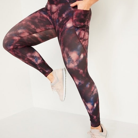 EUC Old Navy PowerSoft high-rise leggings, size XL, black and burgundy tie dye - Picture 8 of 10